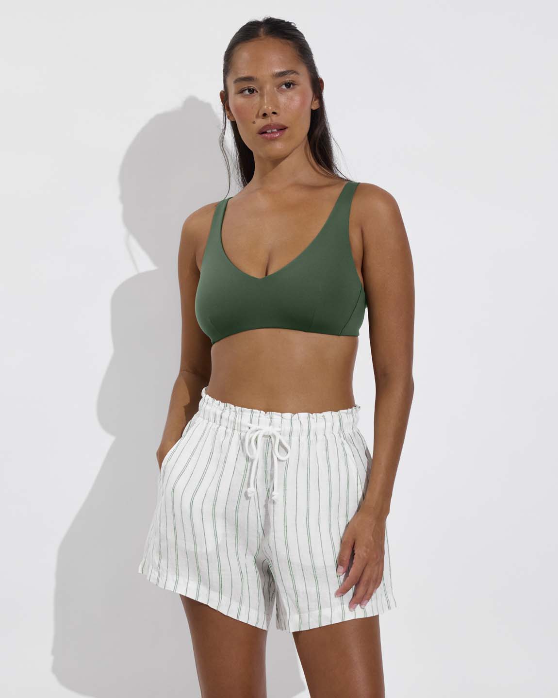 Sunday Top D+ - Tropics